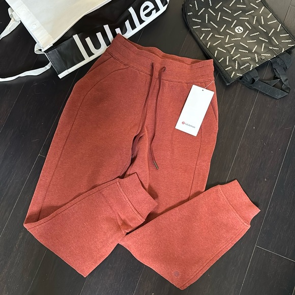 LULULEMON SCUBA HR JOGGER IN HEATHERED DATE BROWN (DBRH) SZ 2 NWT - Picture 1 of 7